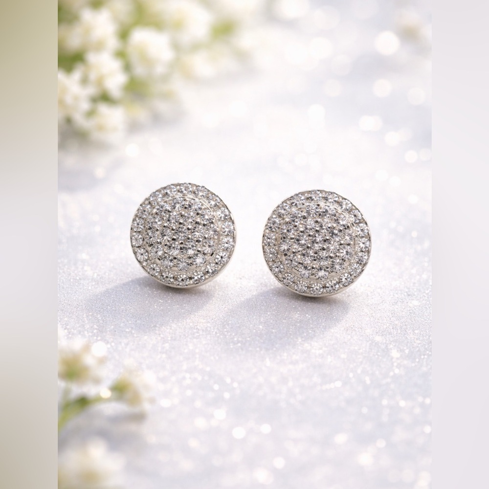 Moissanite Round Pave Crystal Stud Earrings in Silver. New 169.00 retail